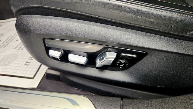2022 BMW 7 Series 740i xDrive w/ Premium Pkg, Ventilated & Heated Seats - 23040973 - 11