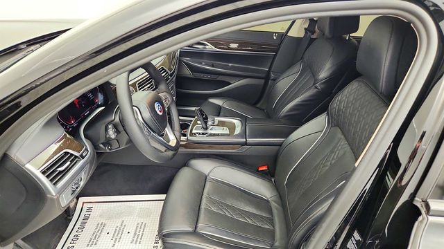 2022 BMW 7 Series 740i xDrive w/ Premium Pkg, Ventilated & Heated Seats - 23040973 - 20