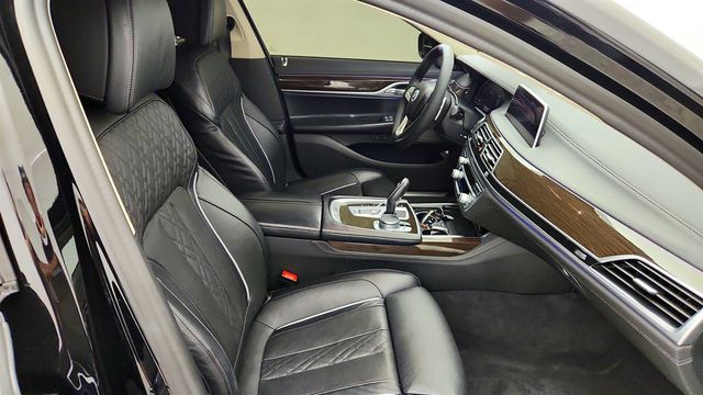 2022 BMW 7 Series 740i xDrive w/ Premium Pkg, Ventilated & Heated Seats - 23040973 - 24