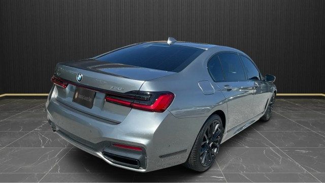 2022 BMW 7 Series 750i - Photo 3
