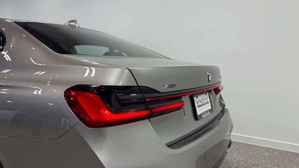 2022 BMW 7 Series 750i xDrive - 22982893 - 9