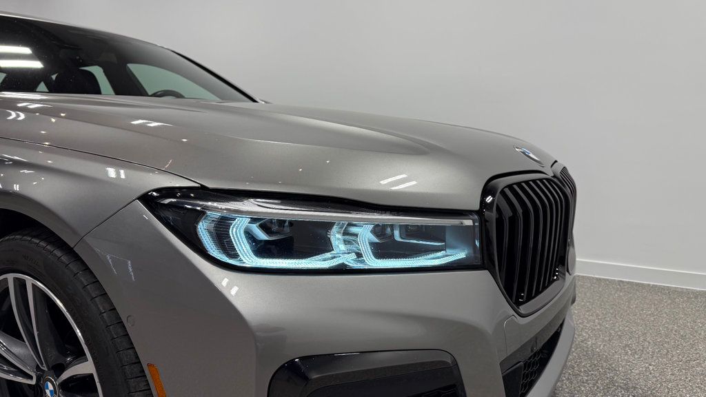 2022 BMW 7 Series 750i xDrive - 22982893 - 16
