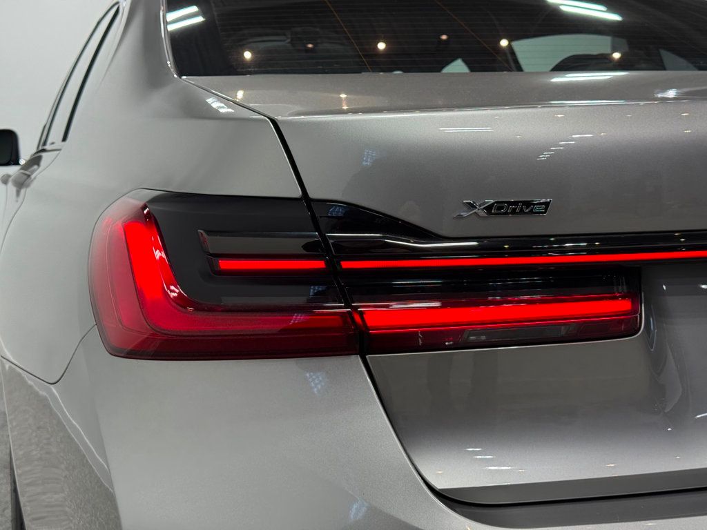 2022 BMW 7 Series 750i xDrive - 22982893 - 21