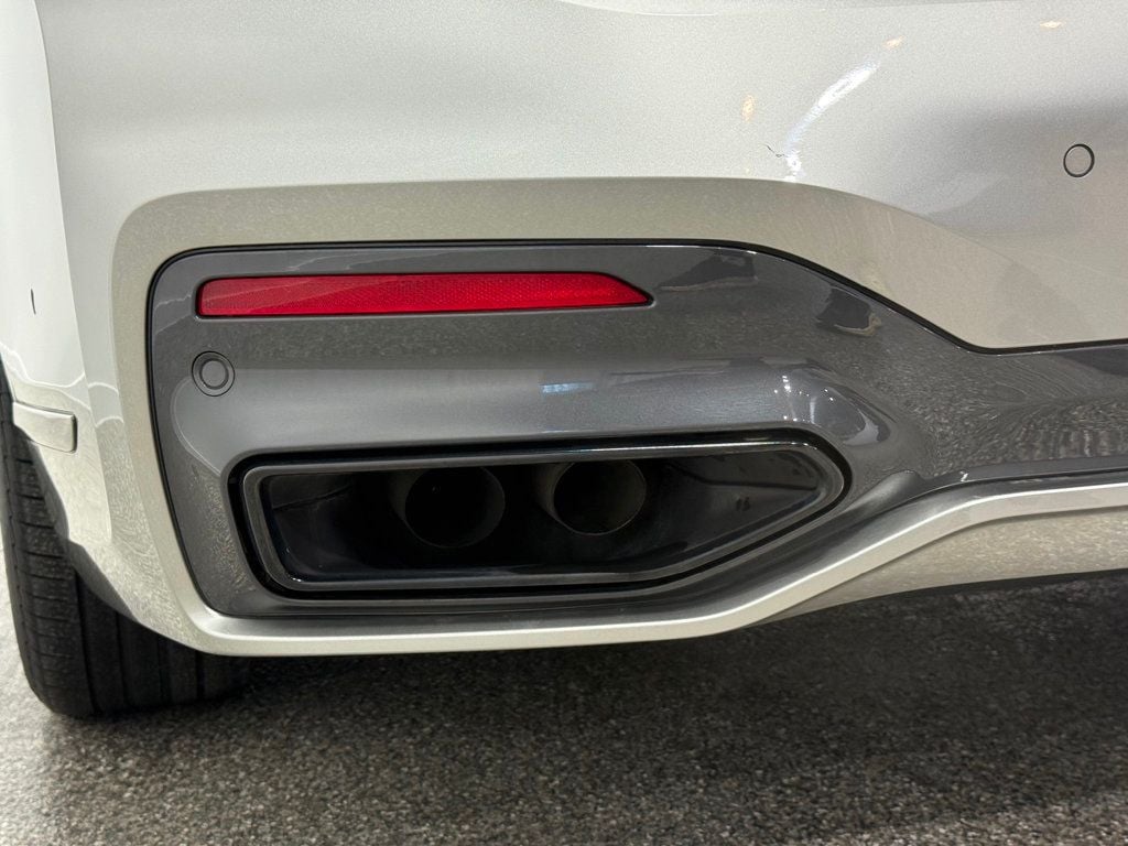 2022 BMW 7 Series 750i xDrive - 22982893 - 24