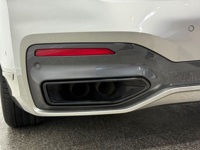 2022 BMW 7 Series 750i xDrive - 22982893 - 24