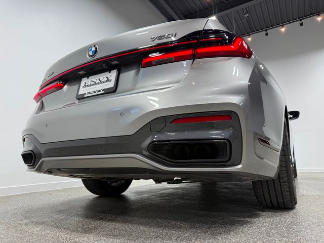 2022 BMW 7 Series 750i xDrive - 22982893 - 25