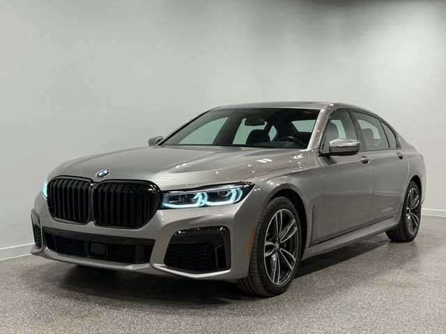 2022 BMW 7 Series 750i xDrive - 22982893 - 32