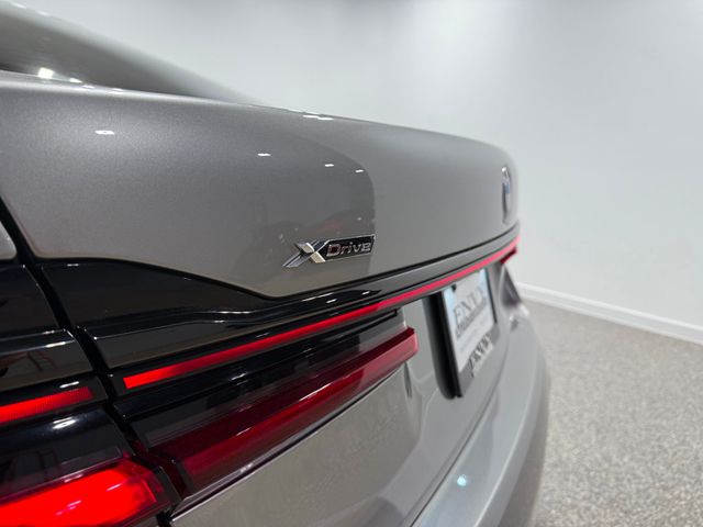 2022 BMW 7 Series 750i xDrive - 22982893 - 38