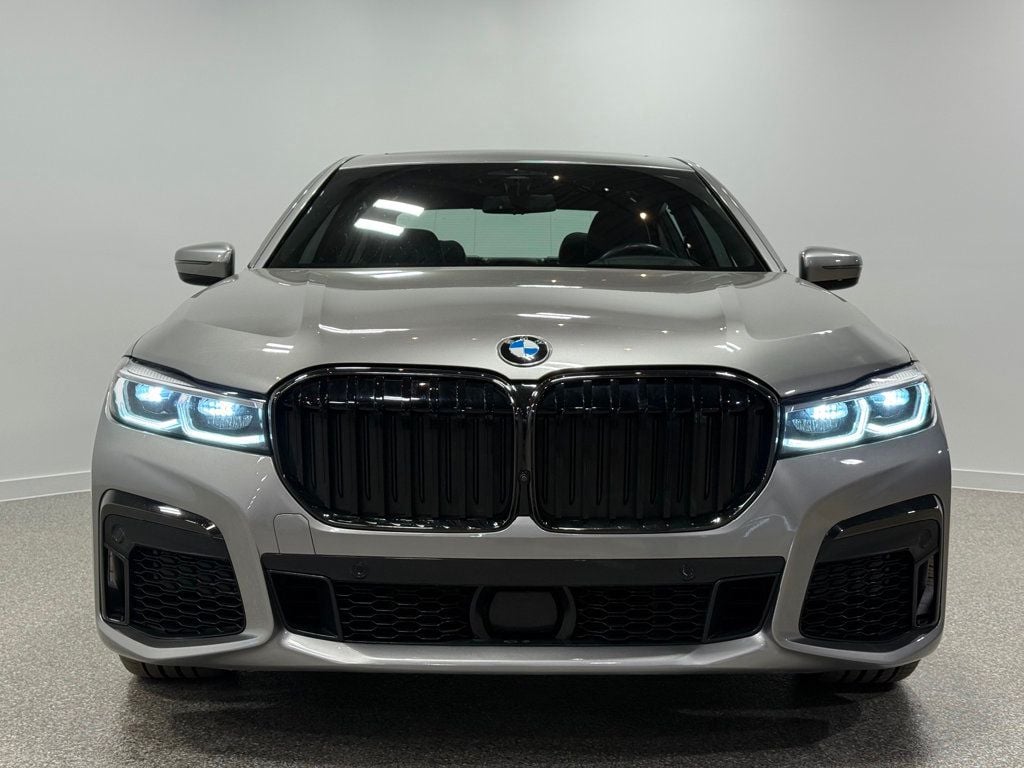 2022 BMW 7 Series 750i xDrive - 22982893 - 43