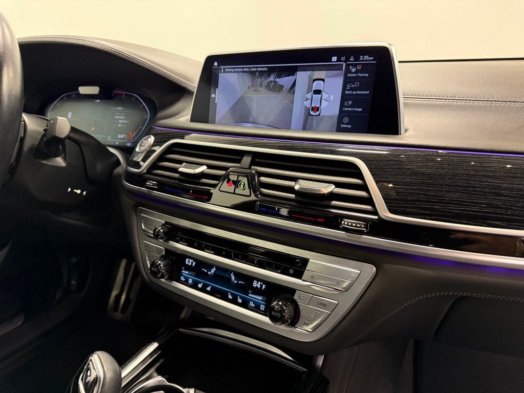 2022 BMW 7 Series 750i xDrive - 22982893 - 52