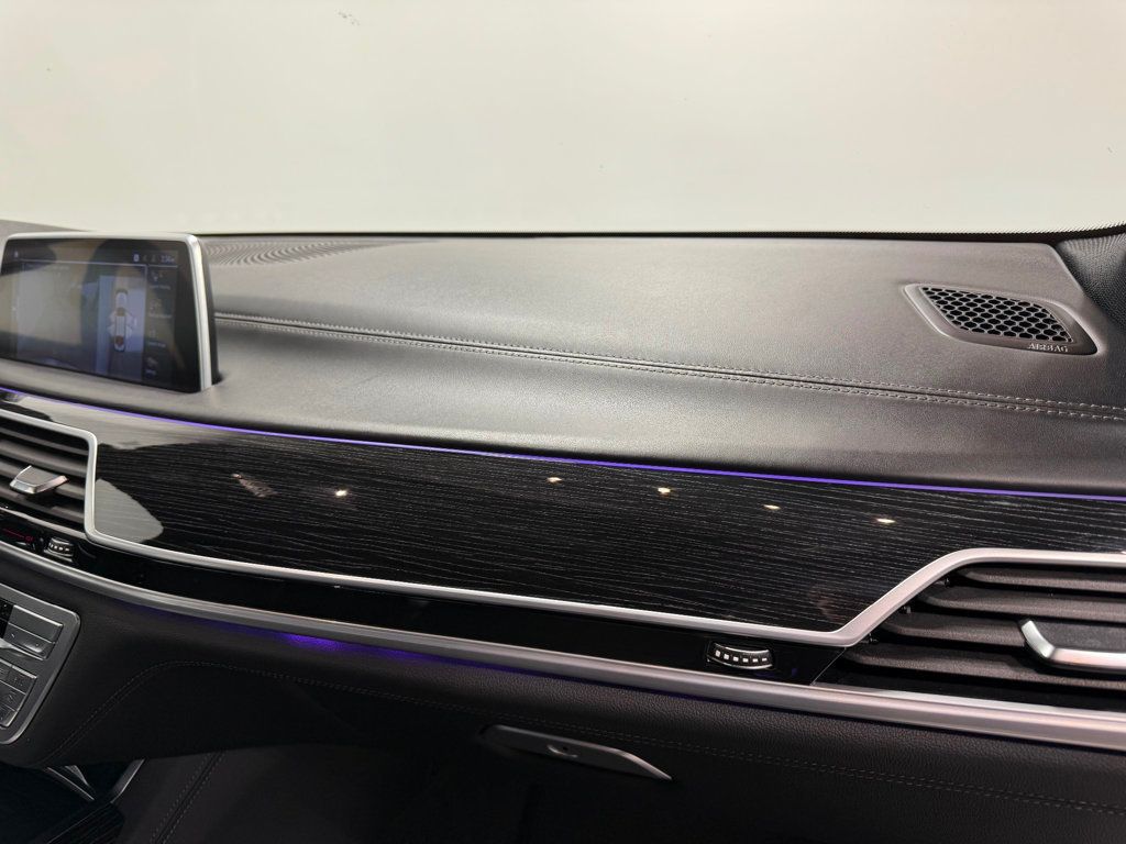 2022 BMW 7 Series 750i xDrive - 22982893 - 59