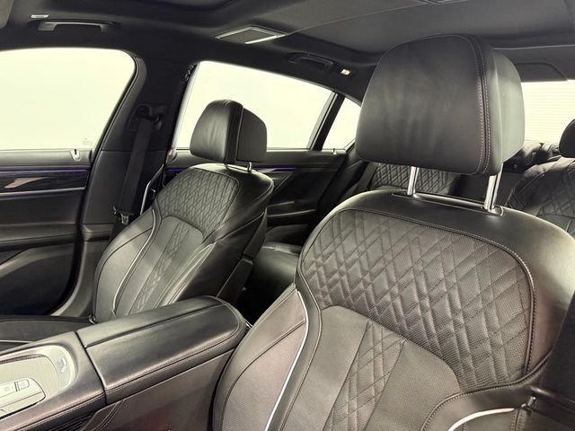 2022 BMW 7 Series 750i xDrive - 22982893 - 73