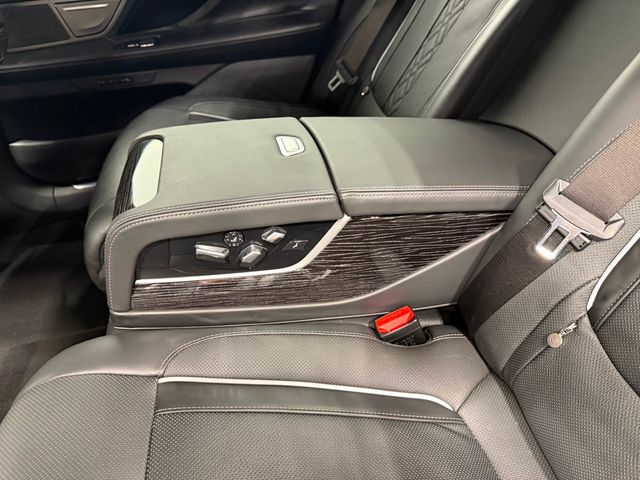 2022 BMW 7 Series 750i xDrive - 22982893 - 75