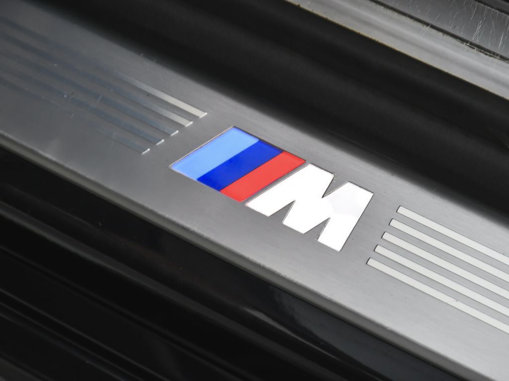 BMW 7 Series photo 12
