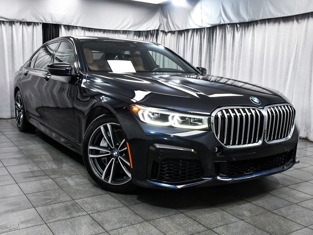 BMW 7 Series photo 3