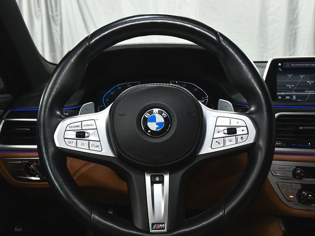 2022 BMW 7 Series 750i xDrive - 23011154 - 44