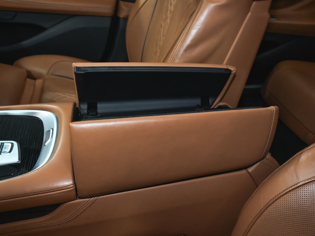 BMW 7 Series photo 58