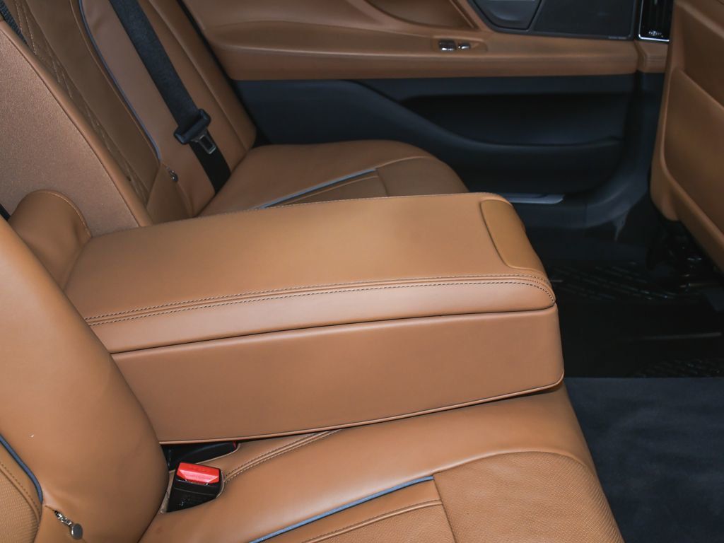 BMW 7 Series photo 66