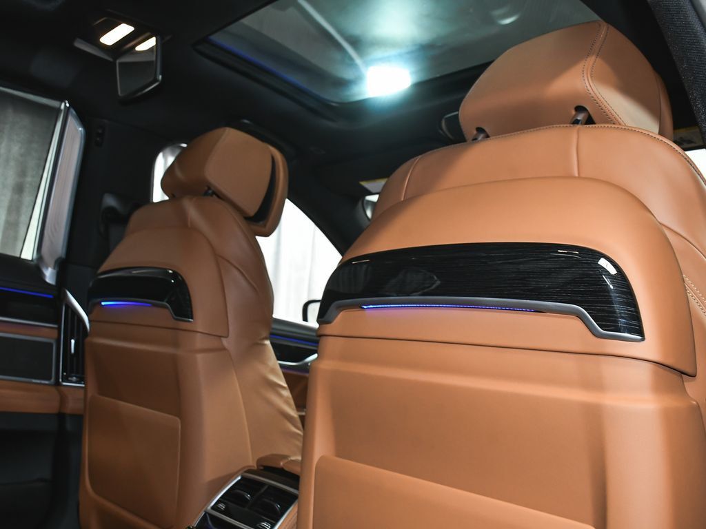 BMW 7 Series photo 69