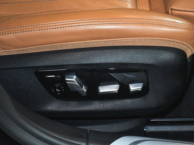 2022 BMW 7 Series 750i xDrive - 23011154 - 71