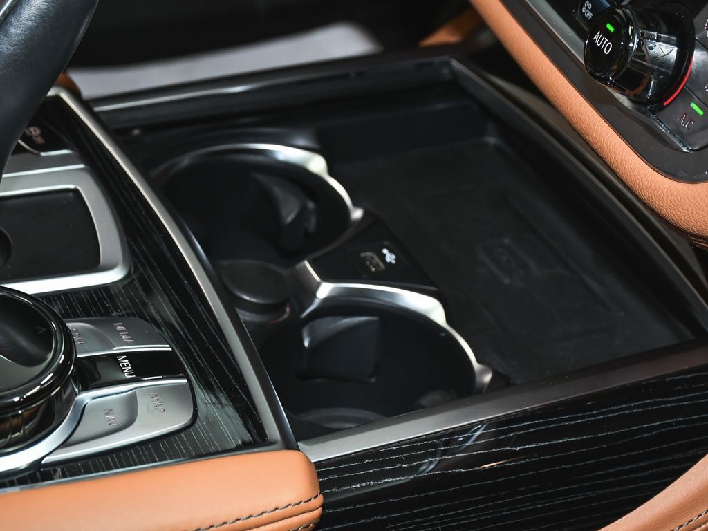 BMW 7 Series photo 76