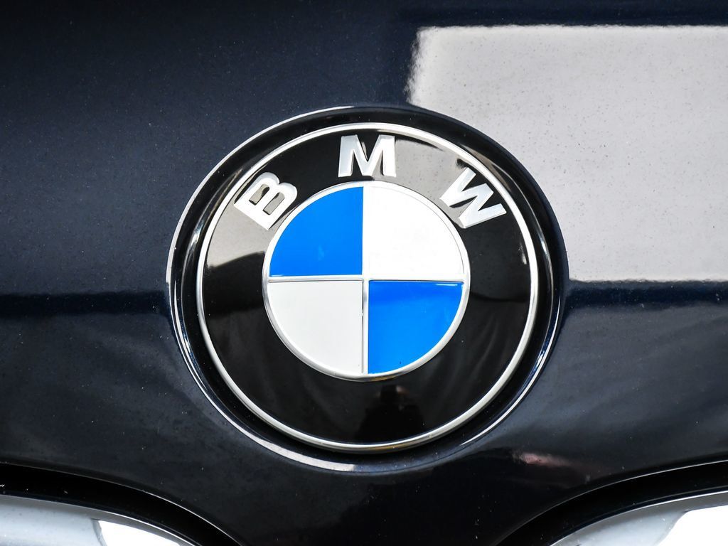 BMW 7 Series photo 97