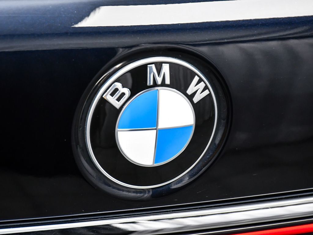 BMW 7 Series photo 98
