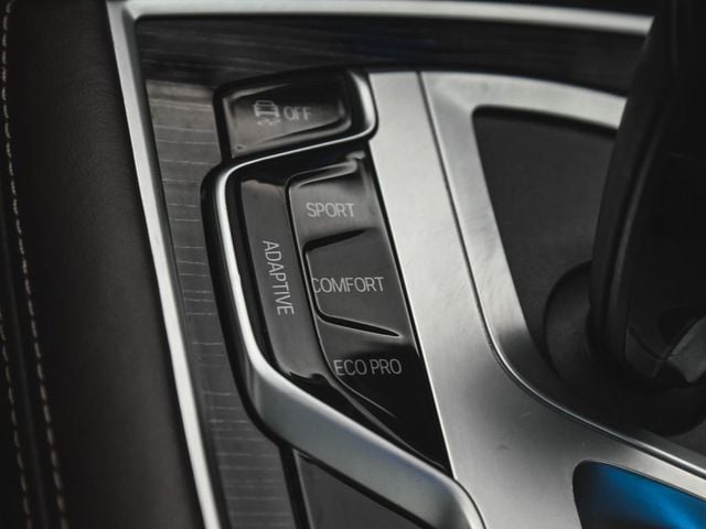2022 BMW 7 Series 750i xDrive - 23050633 - 25