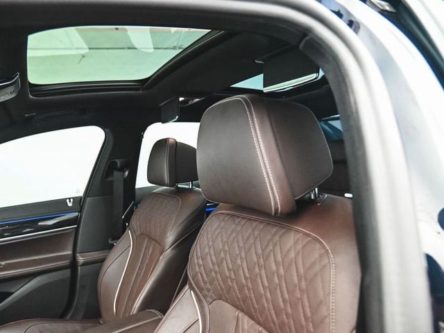 2022 BMW 7 Series 750i xDrive - 23050633 - 28