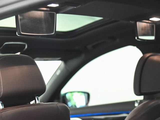2022 BMW 7 Series 750i xDrive - 23050633 - 30