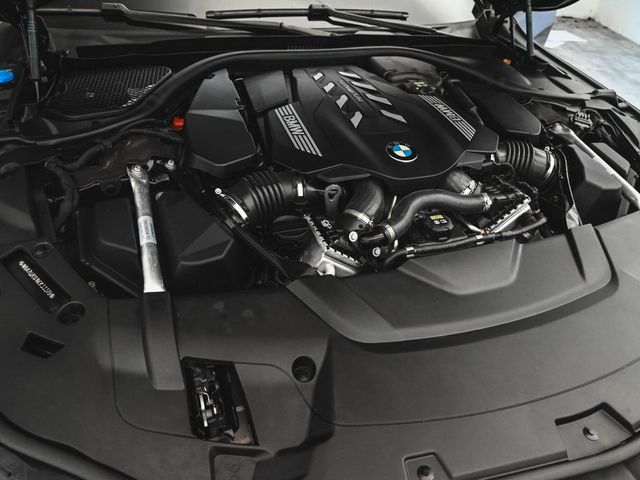 2022 BMW 7 Series 750i xDrive - 23050633 - 36