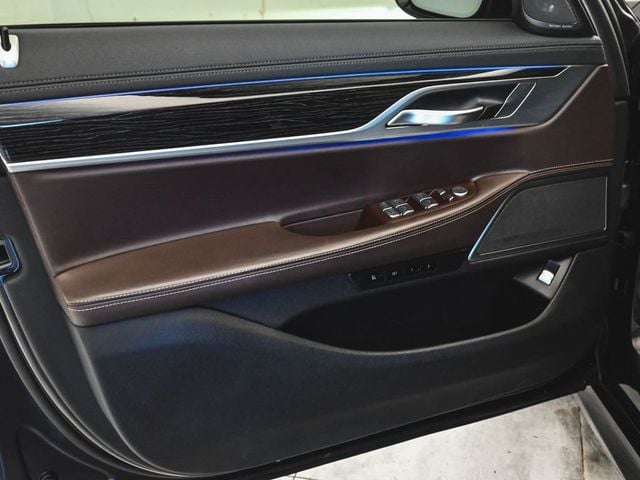 2022 BMW 7 Series 750i xDrive - 23050633 - 6