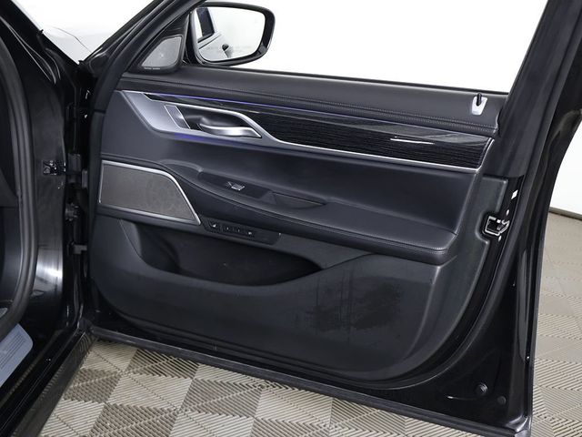 2022 BMW 7 Series 750i xDrive - 23024859 - 32