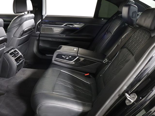 2022 BMW 7 Series 750i xDrive - 23024859 - 41
