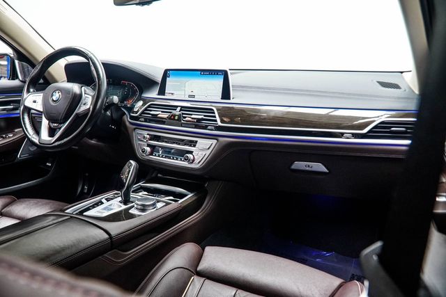 2022 BMW 7 Series 750i xDrive - 23052968 - 18