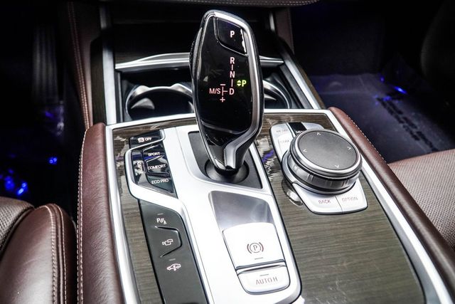 2022 BMW 7 Series 750i xDrive - 23052968 - 20