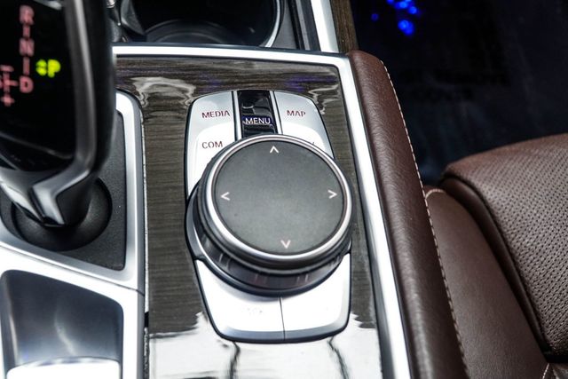 2022 BMW 7 Series 750i xDrive - 23052968 - 21