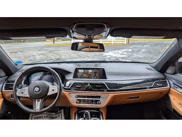 2022 BMW 7 Series 750i photo 27