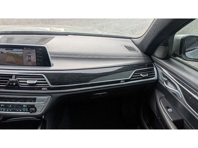2022 BMW 7 Series 750i xDrive - 22926520 - 30