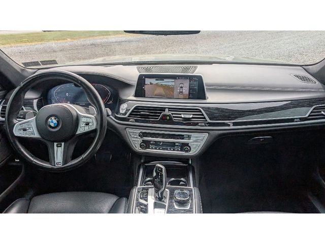 2022 BMW 7 Series 750i xDrive - 22926520 - 31