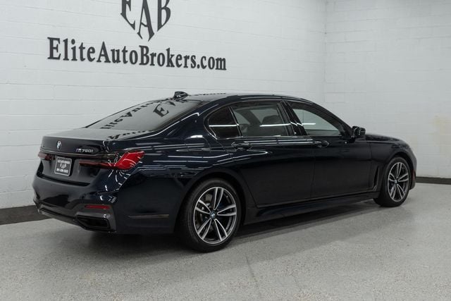 2022 BMW 7 Series 750i xDrive - 22705792 - 5