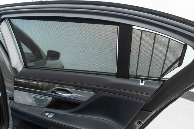 2022 BMW 7 Series 750i xDrive - 22929292 - 14