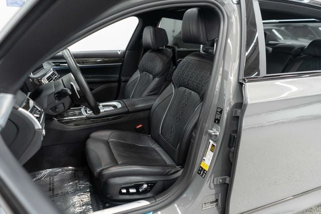 2022 BMW 7 Series 750i xDrive - 22929292 - 8
