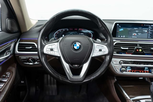 2022 BMW 7 Series 750i xDrive - 23038141 - 17