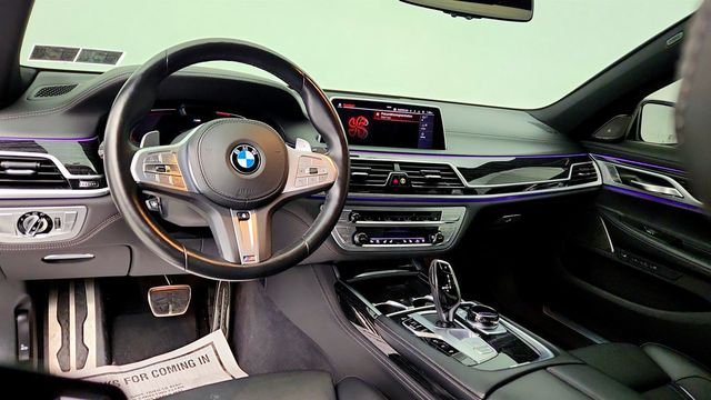 2022 BMW 7 Series 750i xDrive w/ Twin-Turbo V8 Engine & Executive Luxury Features - 22997944 - 12