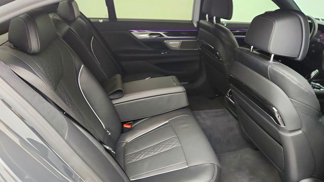 2022 BMW 7 Series 750i xDrive w/ Twin-Turbo V8 Engine & Executive Luxury Features - 22997944 - 23