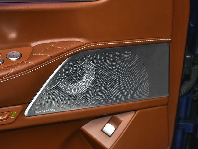 2022 BMW 7 Series ALPINA B7 xDrive - 23070884 - 11