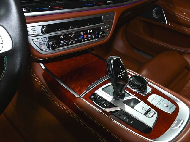 2022 BMW 7 Series ALPINA B7 xDrive - 23070884 - 59