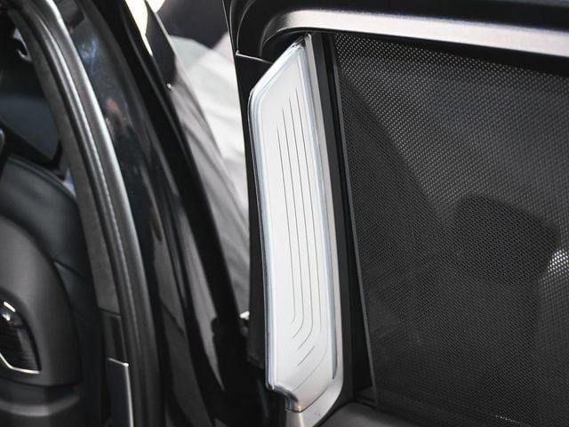 2022 BMW 7 Series M760i - 23064857 - 17