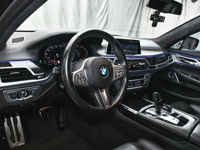 2022 BMW 7 Series M760i - 23064857 - 26